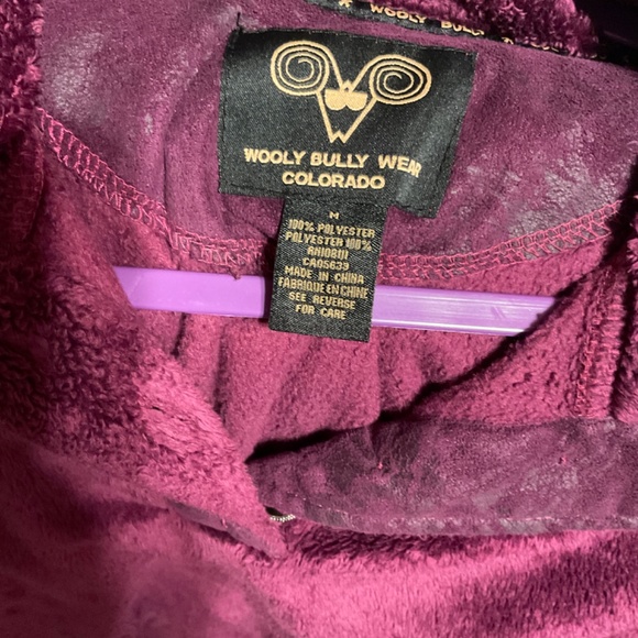 Warm, soft pullover sweatshirt - Picture 4 of 5